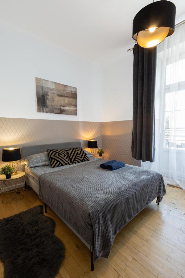 Clicktheflat Aleje Niepodleglosci Center Apart Rooms Warszawa Eksteriør billede